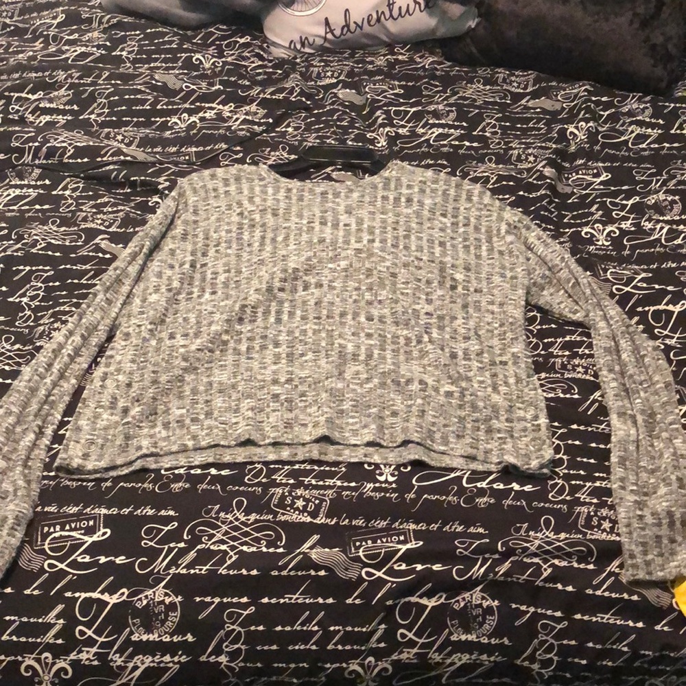 Crop top sweater